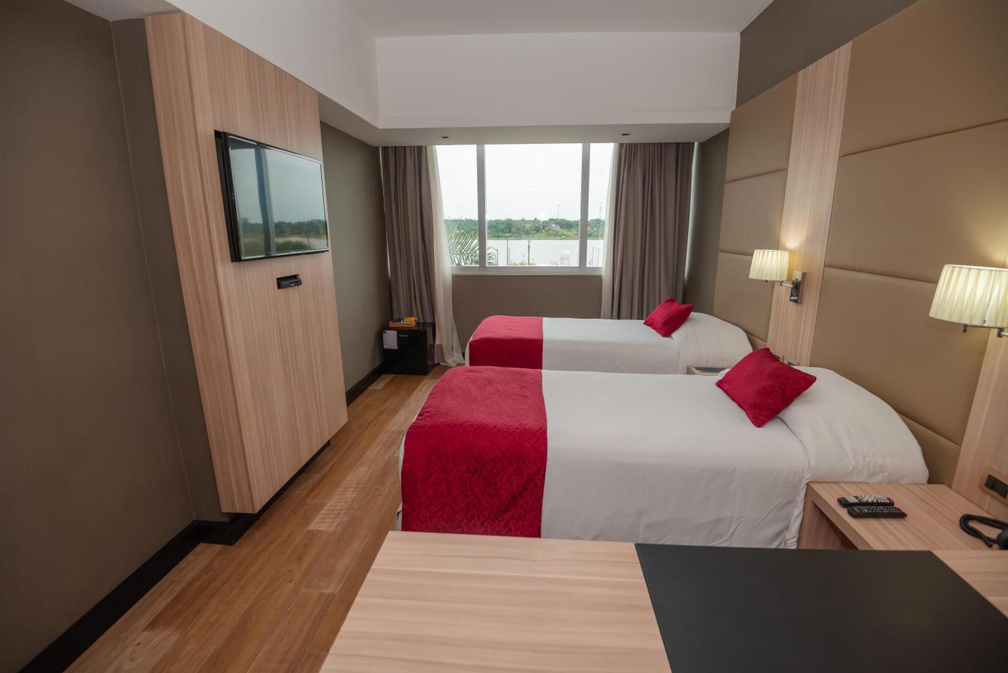 Savoy Hotel Encarnacion Ngoại thất bức ảnh